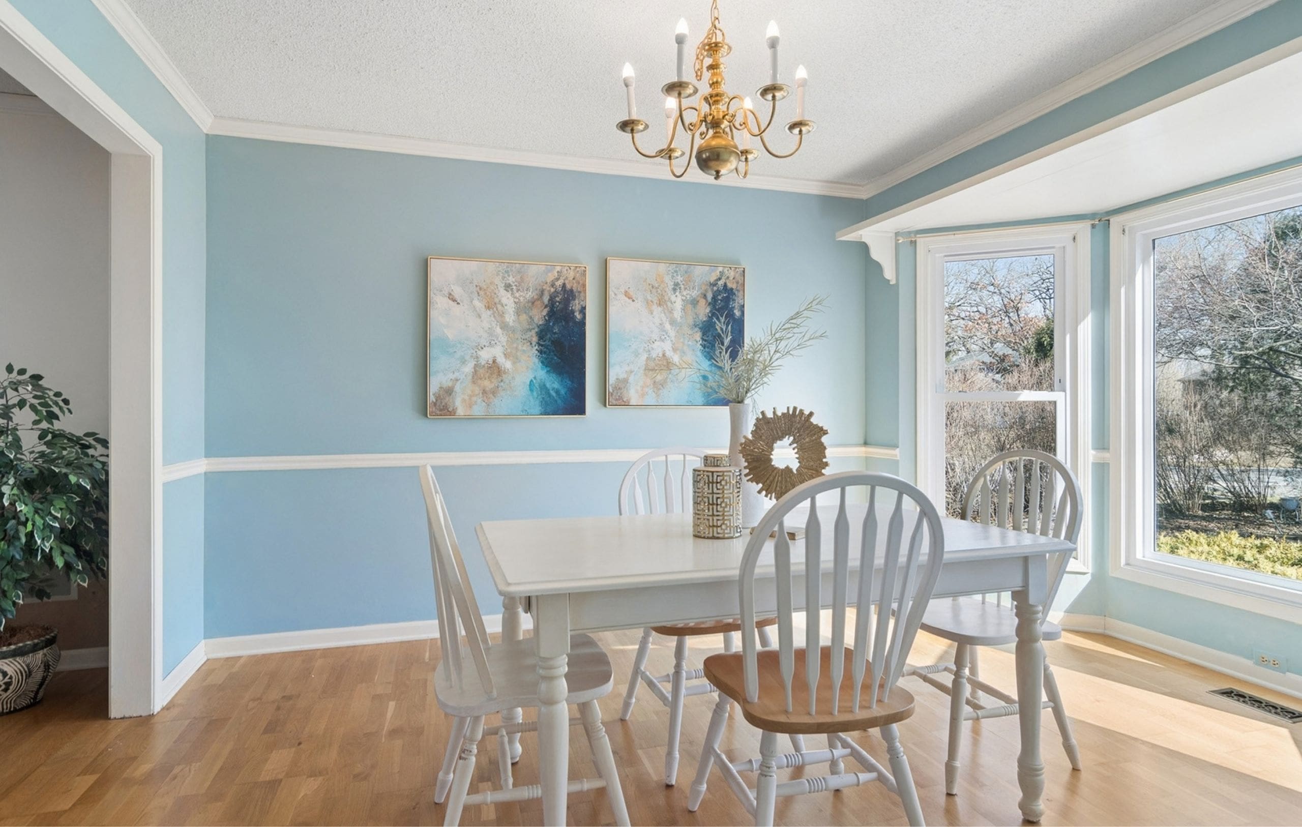 1 Winnetka staged dining room